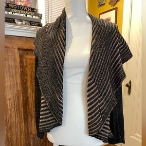 Laura Petites sweater - size M